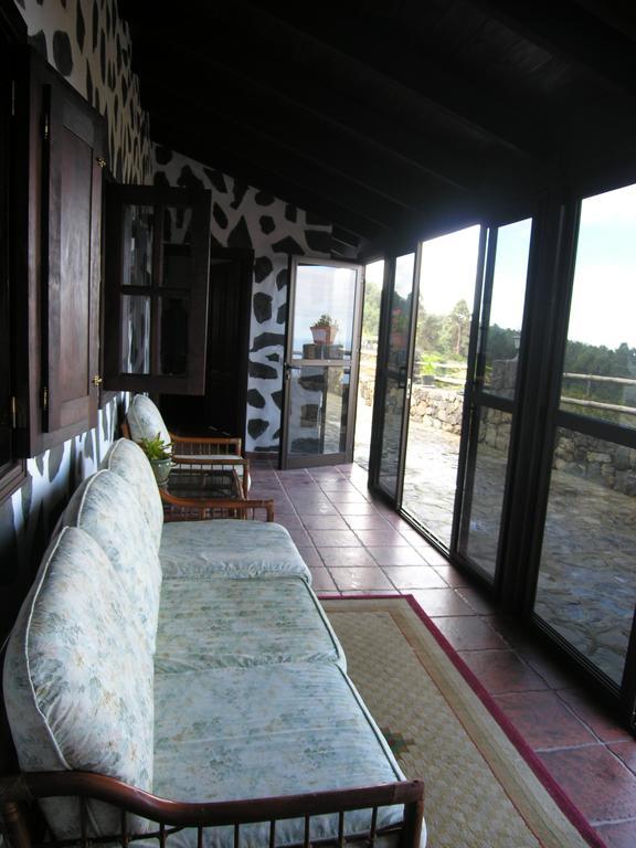 Casa Canaria La Moncloa Villa Icod De Los Vinos Ruang foto